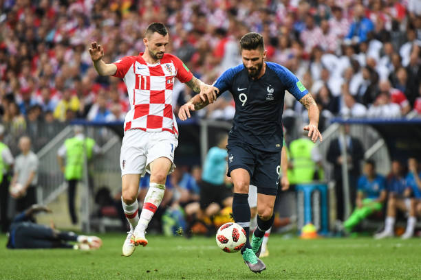 比赛中应更 比赛中应更